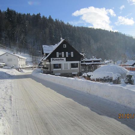 Chata Rozarka Dolni Dvur Exterior photo